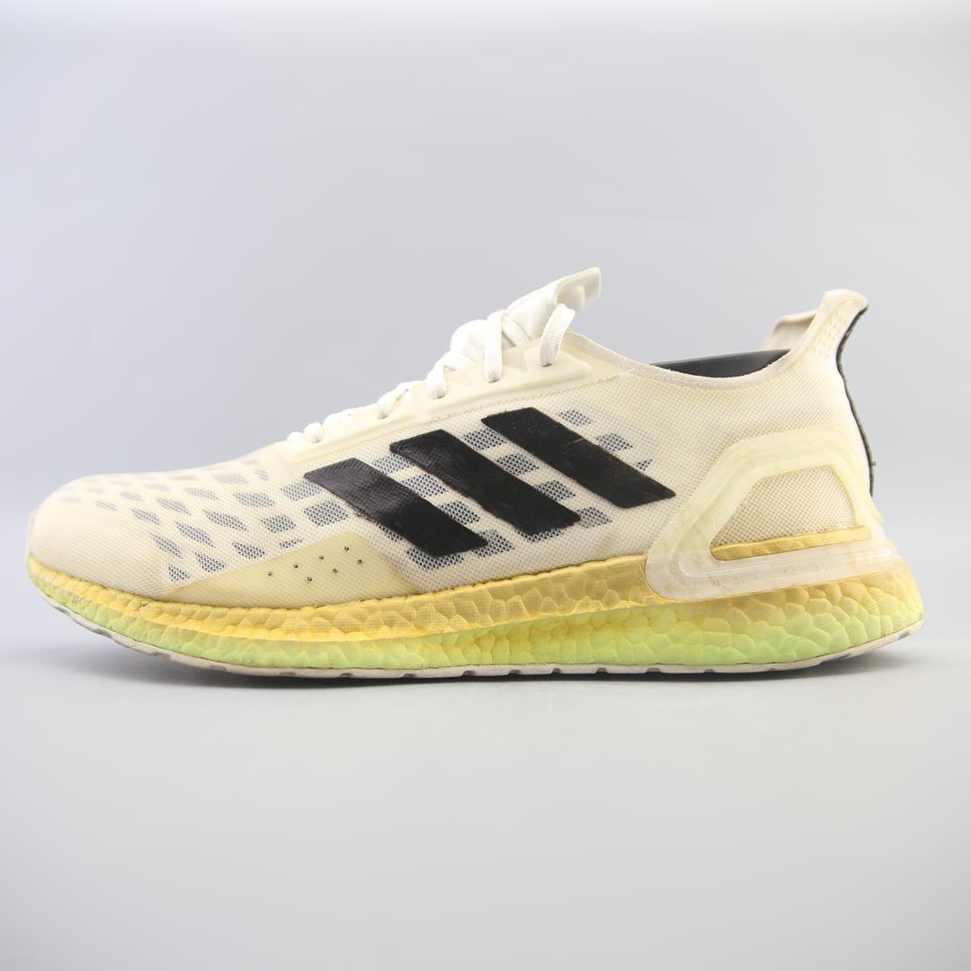 ADIDAS  ULTRABOOST PB