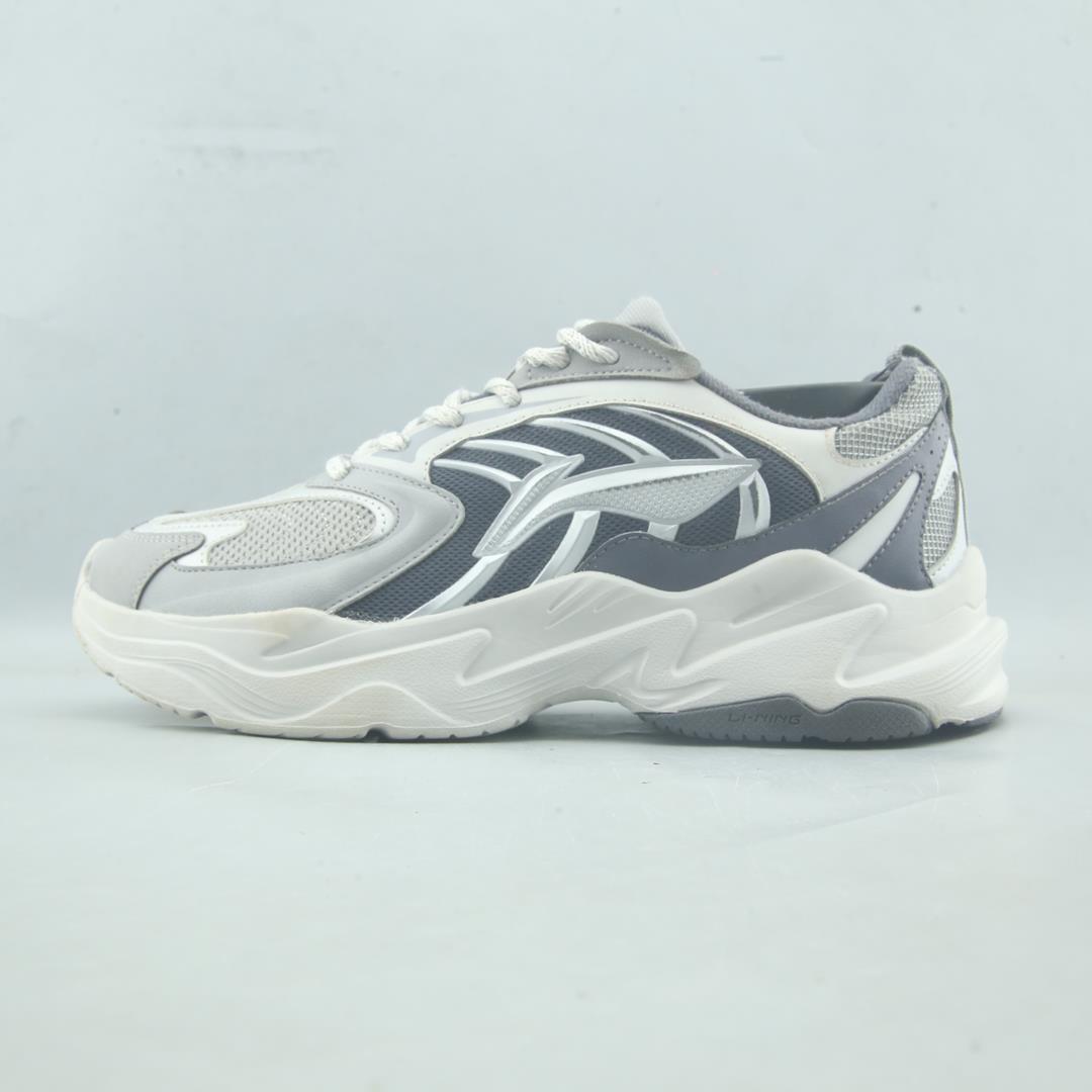 LI-NING SASOM