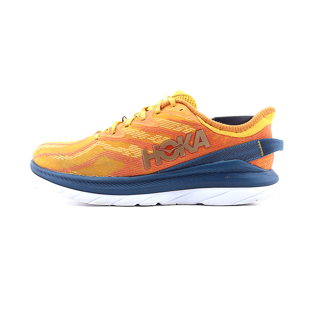 HOKA ONE ONE MACH SUPERSONIC