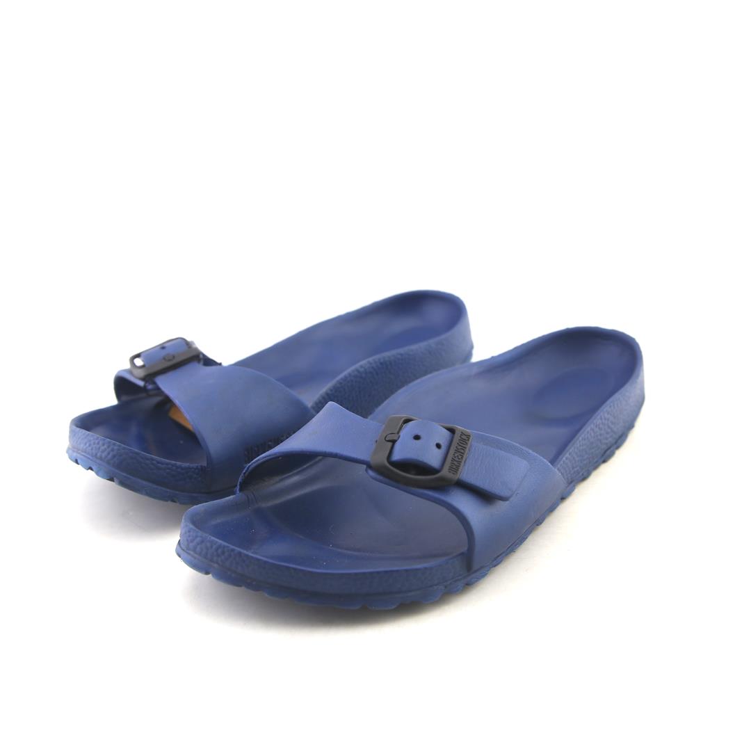 BIRKENSTOCK .