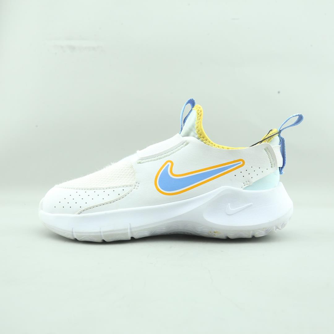 NIKE FLEX RUNNER 3