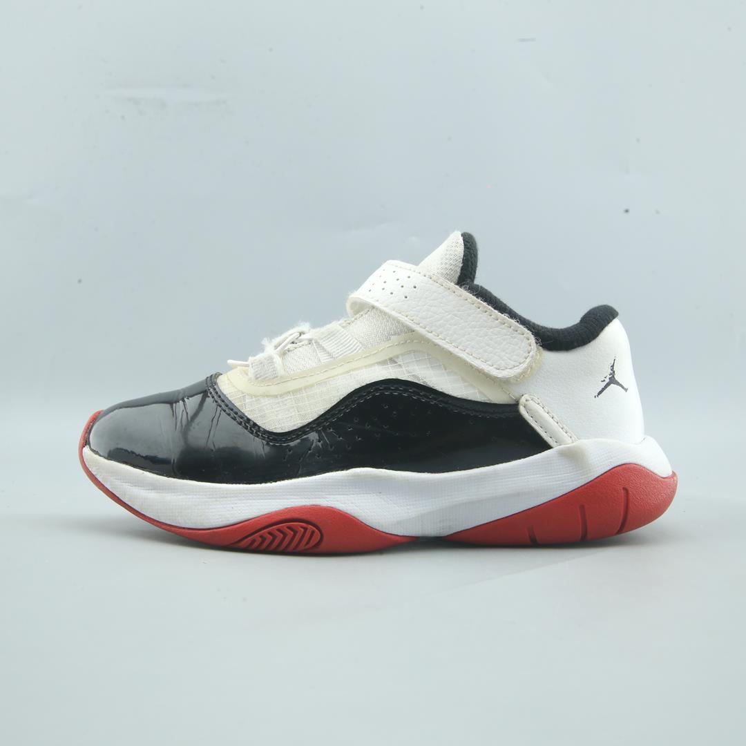 JORDAN 11 CMFT LOW