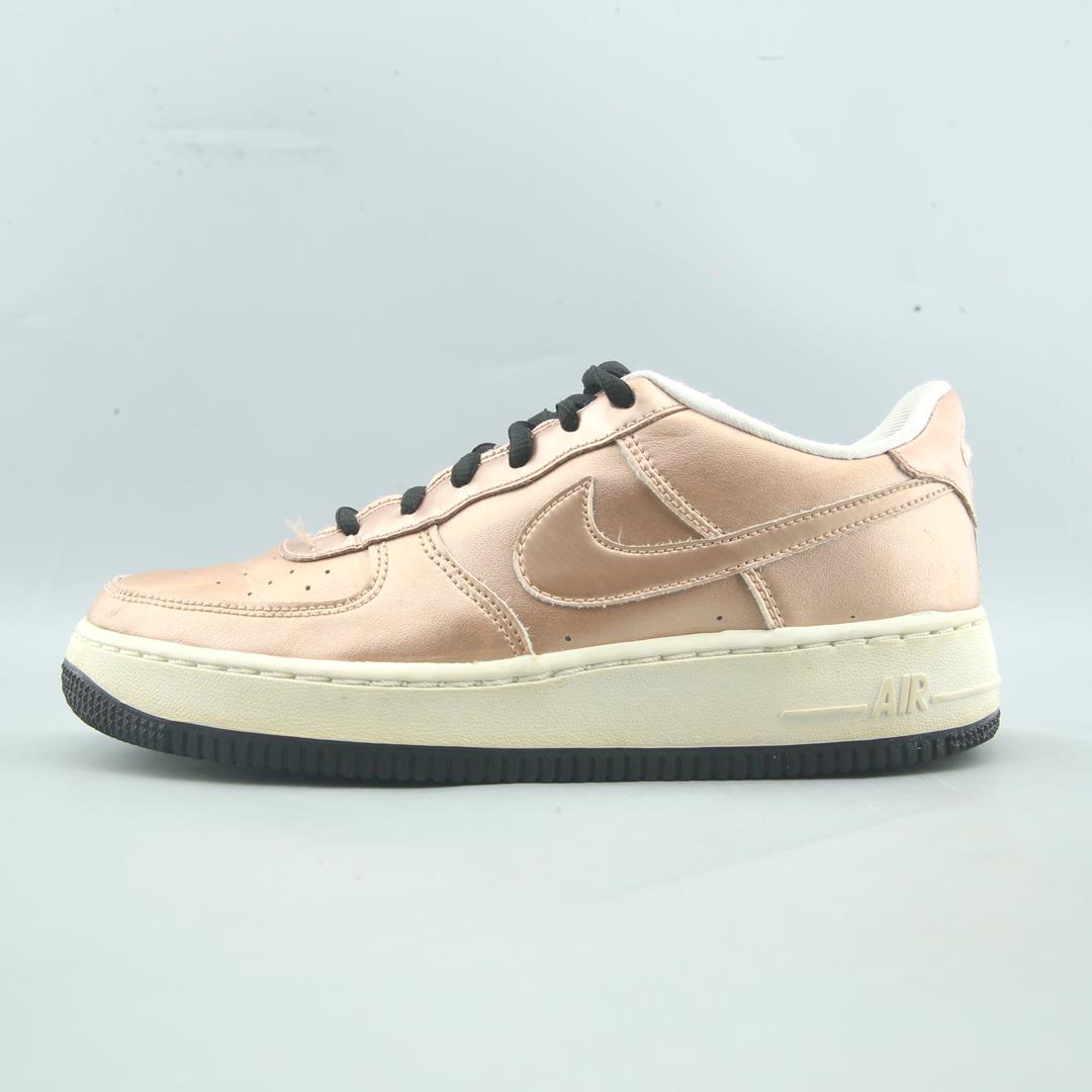 NIKE  AIR FORCE 1 SE LOW