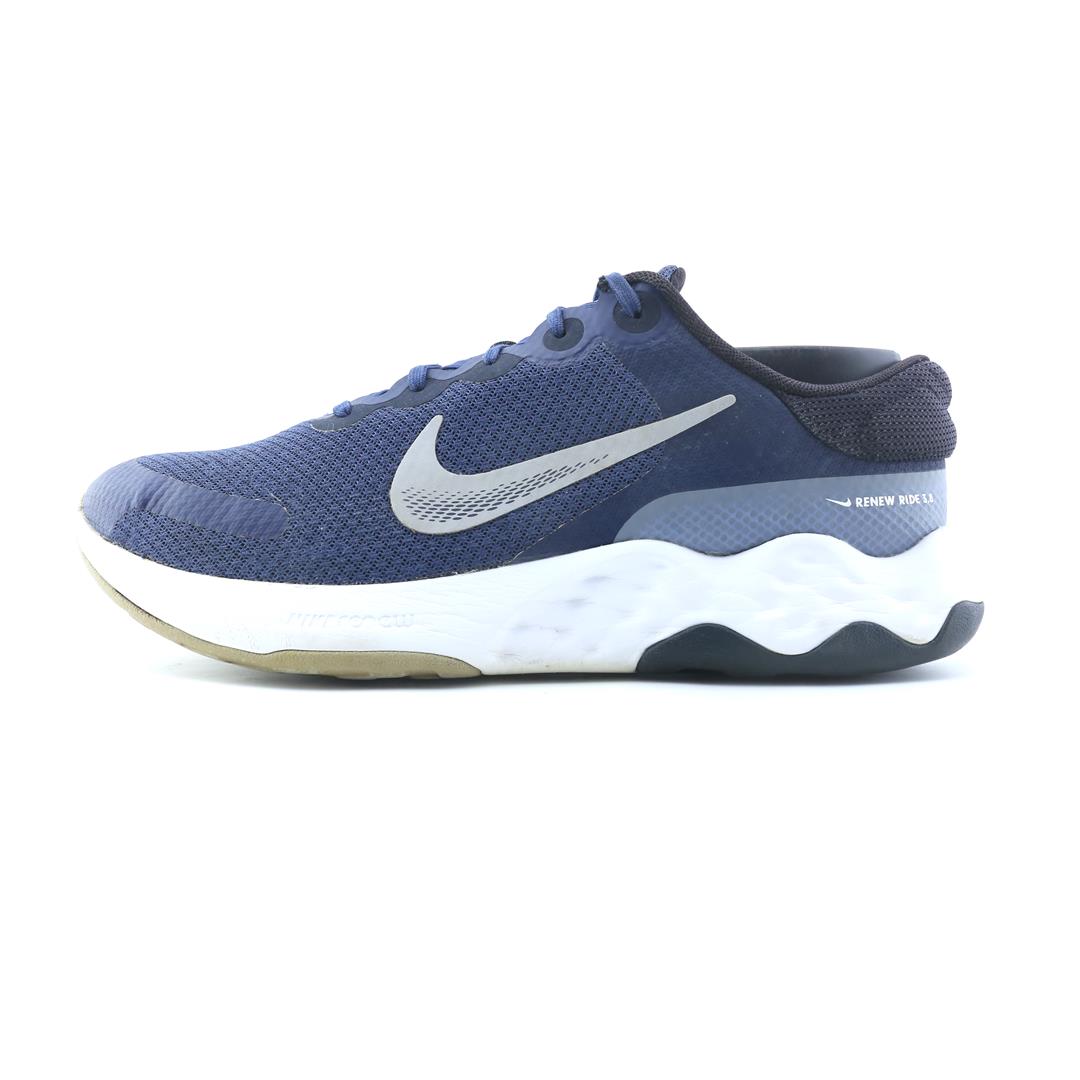 NIKE  RENEW RIDE 3