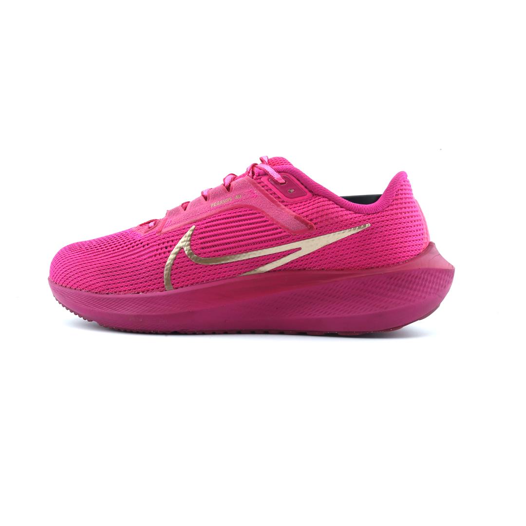 NIKE AIR ZOOM PEGASUS 40