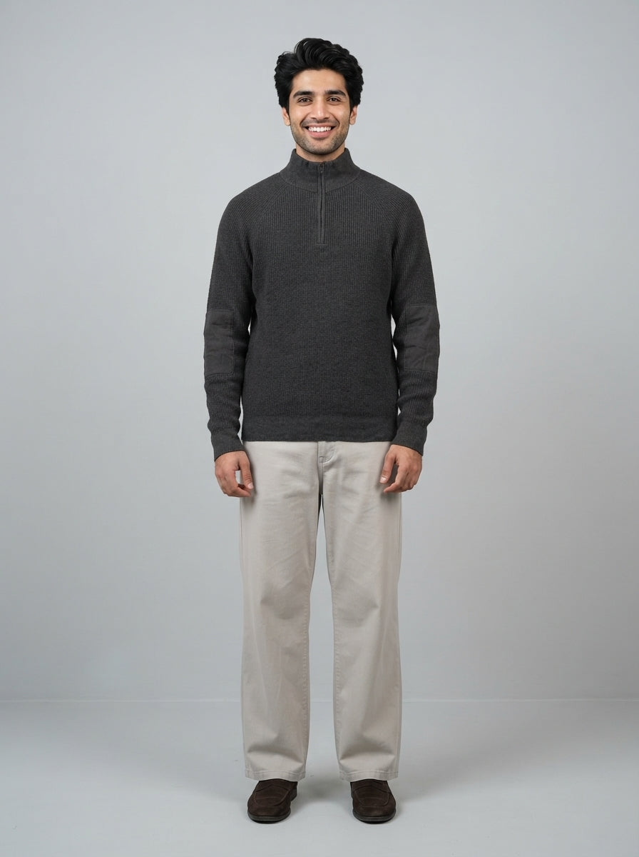 Preloved Banana Republic men's pullover, size L, worn by a model, styled