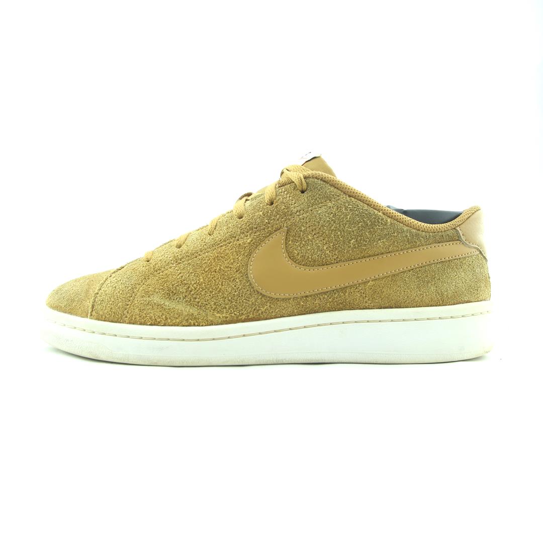 NIKE COURT ROYALE SUEDE