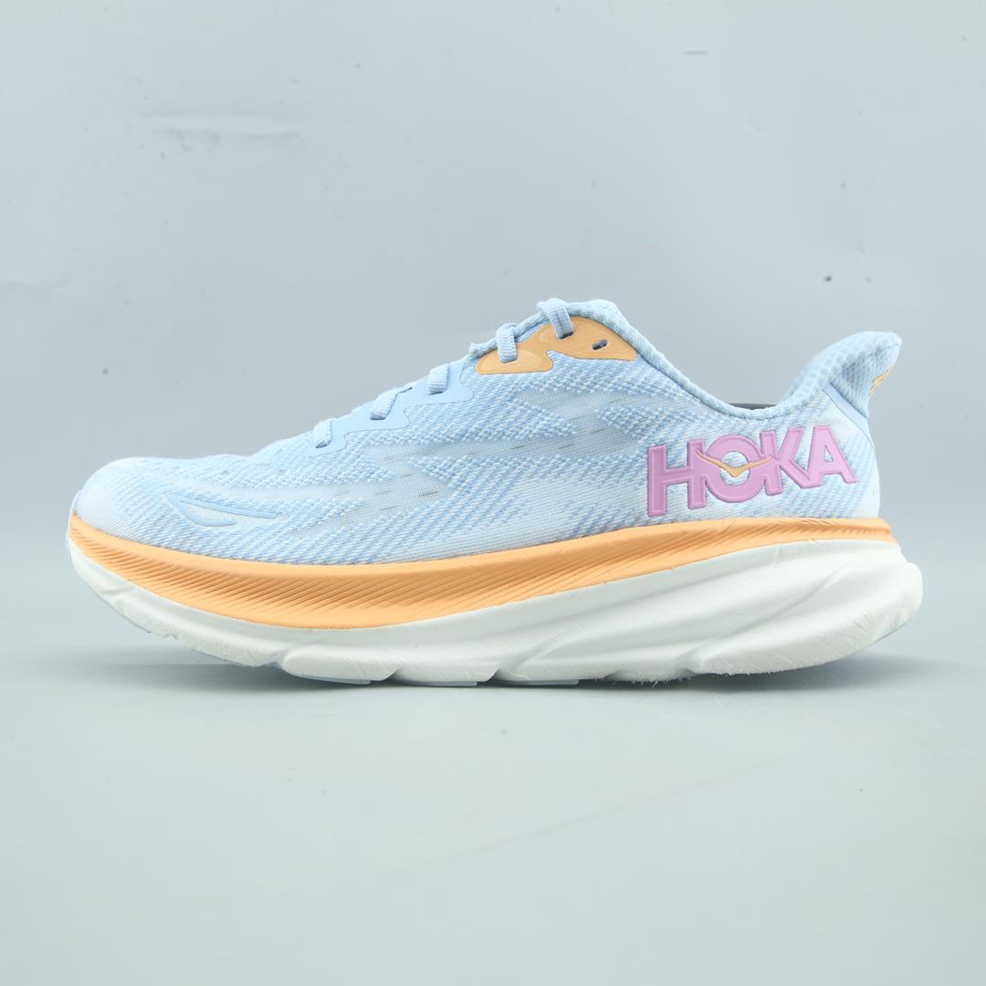 HOKA ONE ONE CLIFTON 9