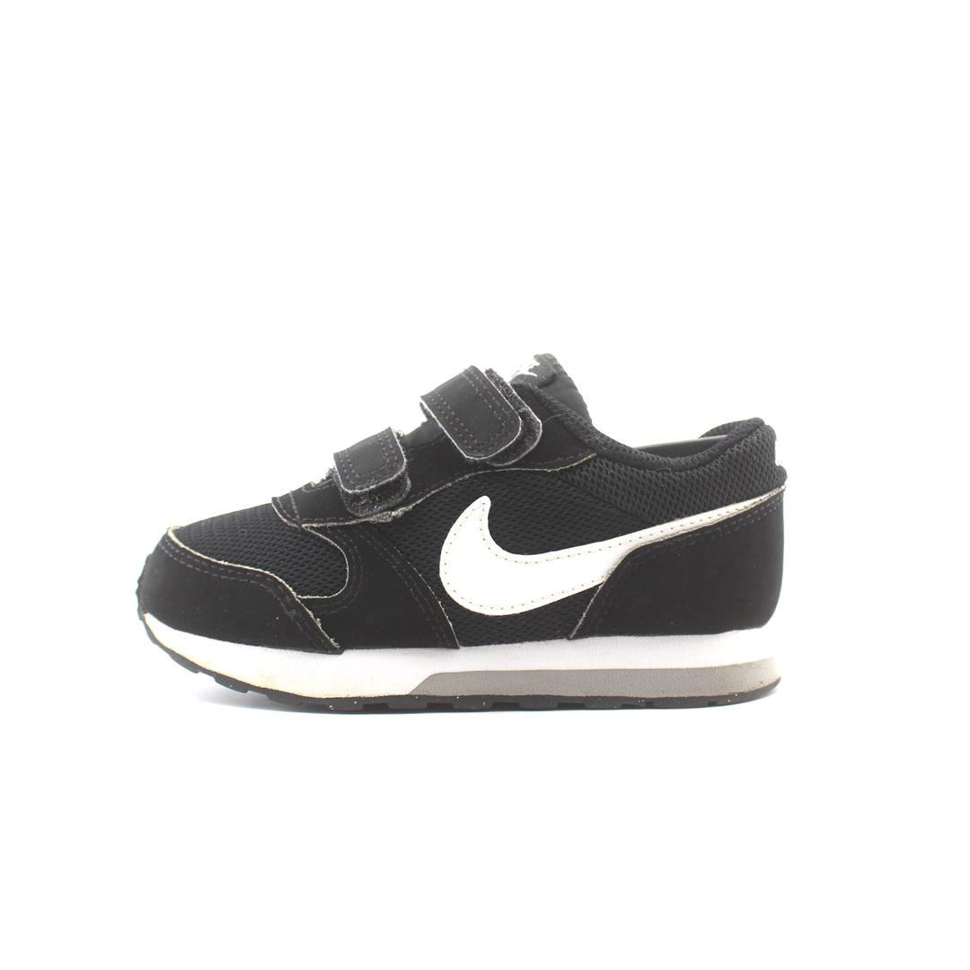 NIKE  MD RUNNER 2