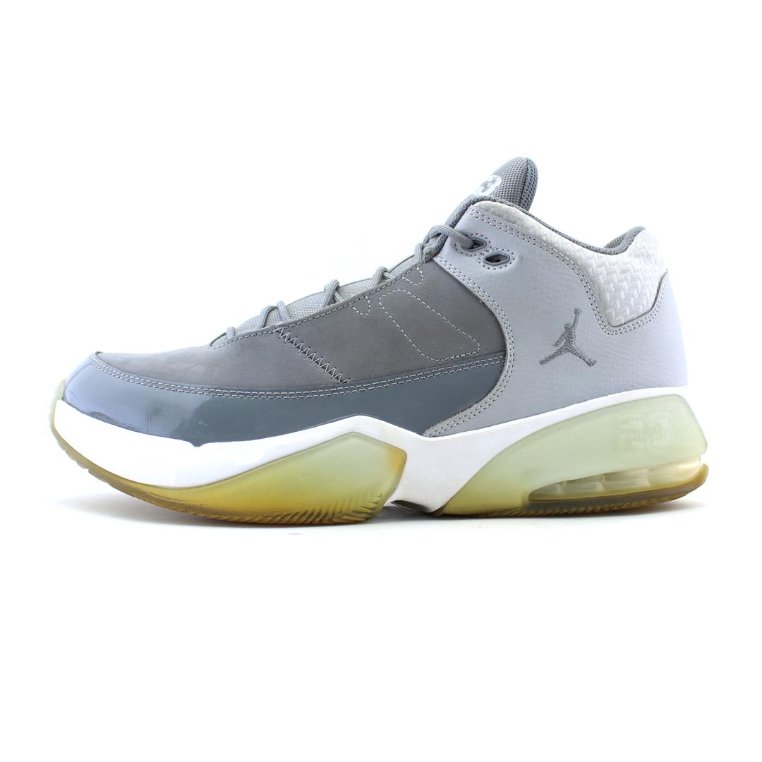 JORDAN  MAX AURA 3