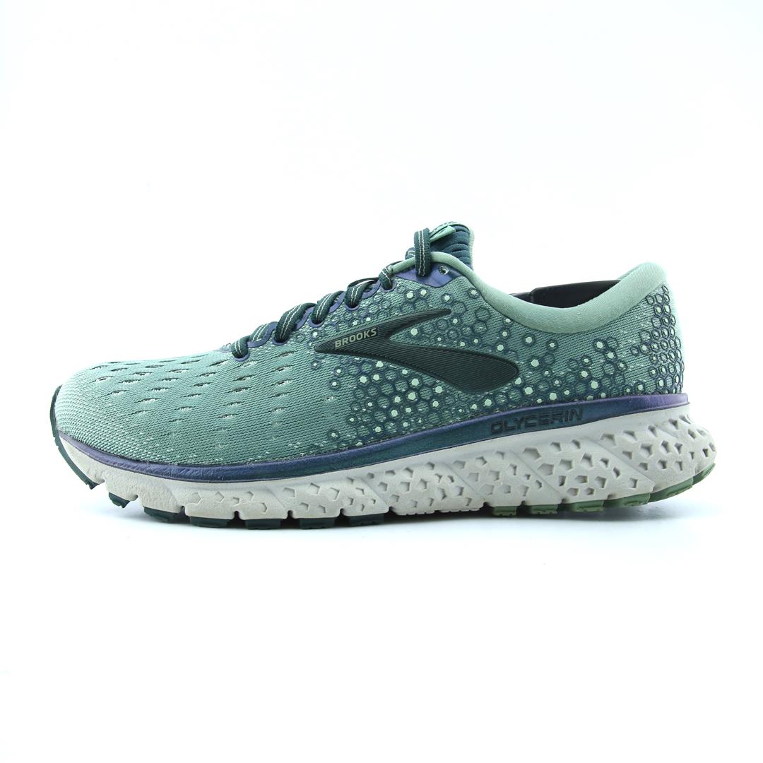 Buy Brooks Shoes Online In Pakistan | Khazanay.Pk
