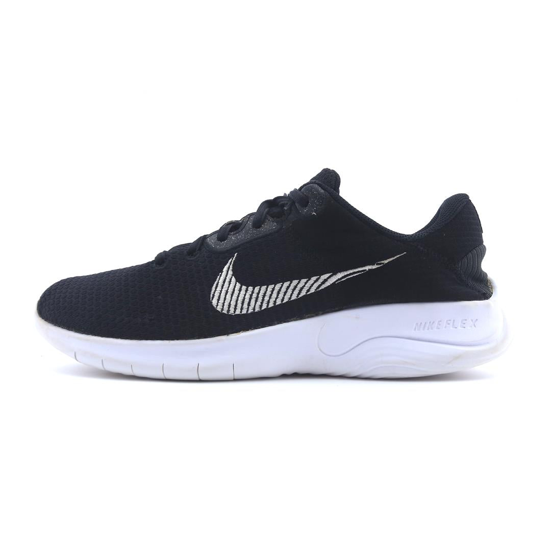 NIKE  FLEX EXPERIENCE RN 11