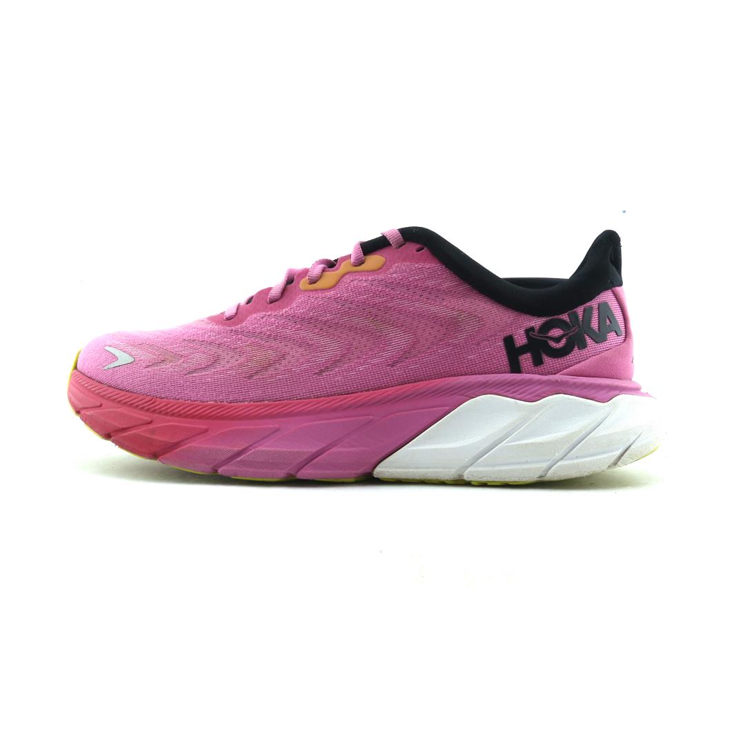 HOKA ONE ONE ARAHI 6