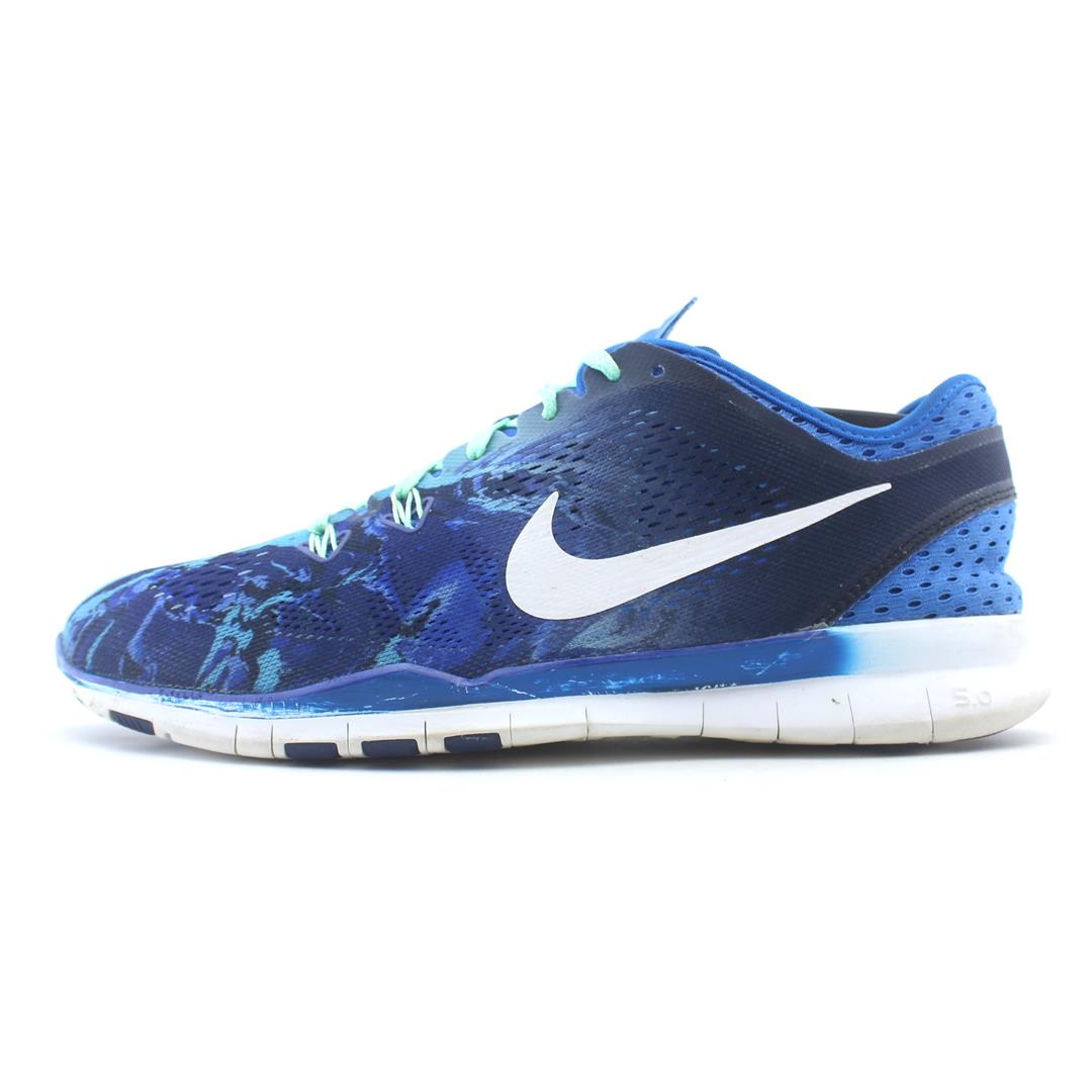 NIKE FREE TR FIT 5