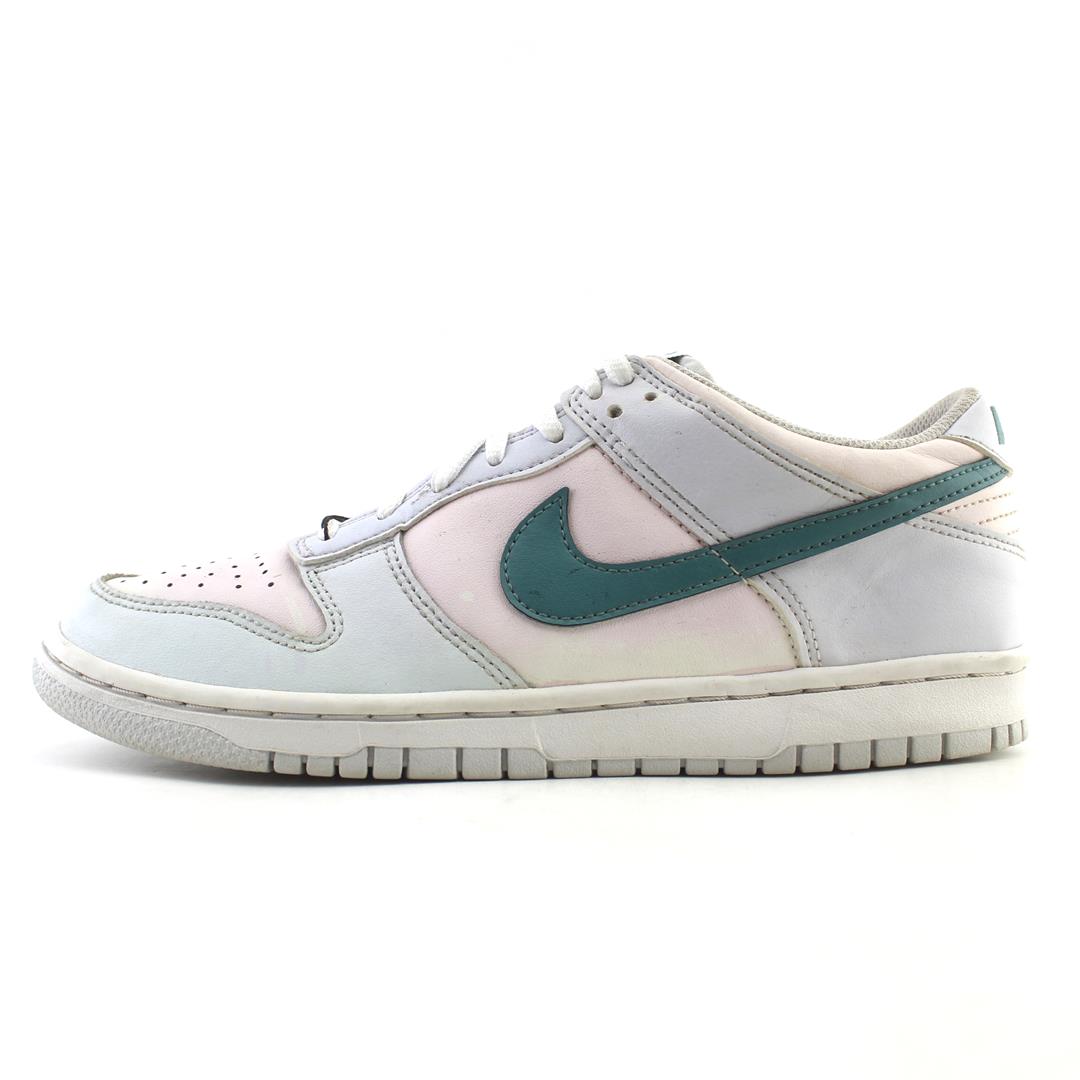 NIKE DUNK LOW