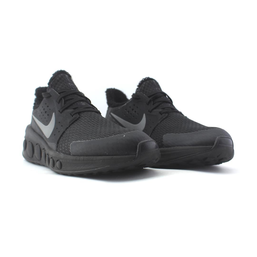nike cruzrone triple black