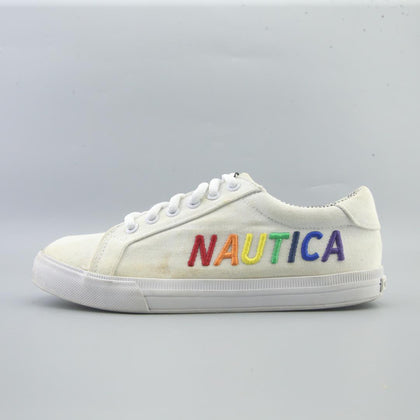 NAUTICA ,