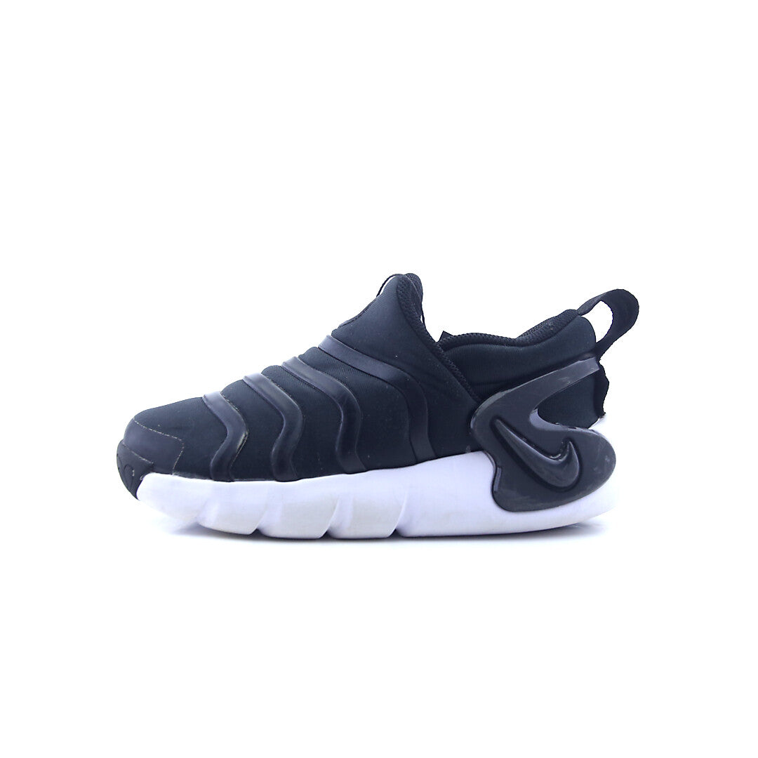 NIKE DYNAMO GO