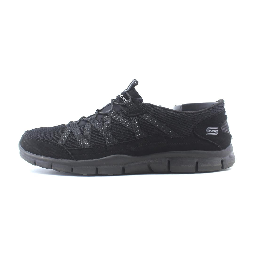 SKECHERS GRATIS - STROLLING