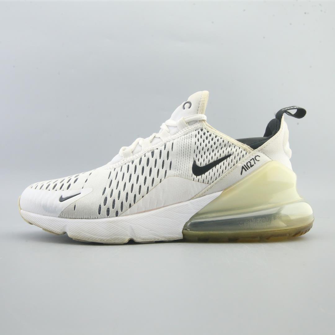 NIKE AIR MAX 270