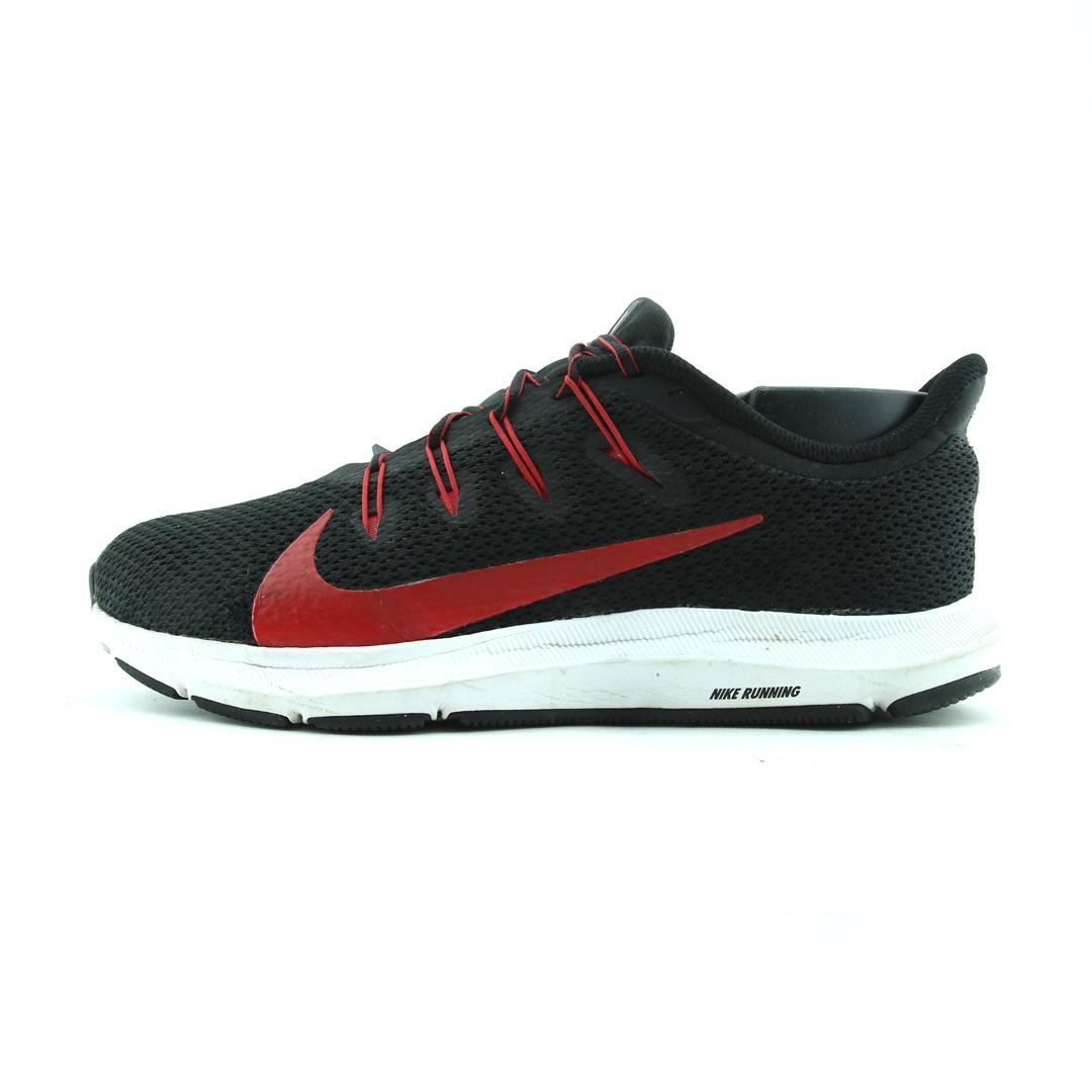 NIKE QUEST 2