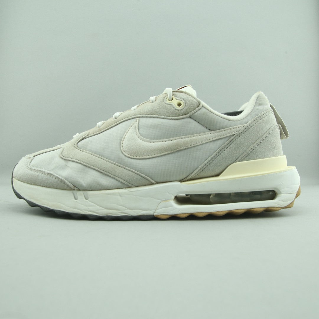 NIKE AIR MAX DAWN