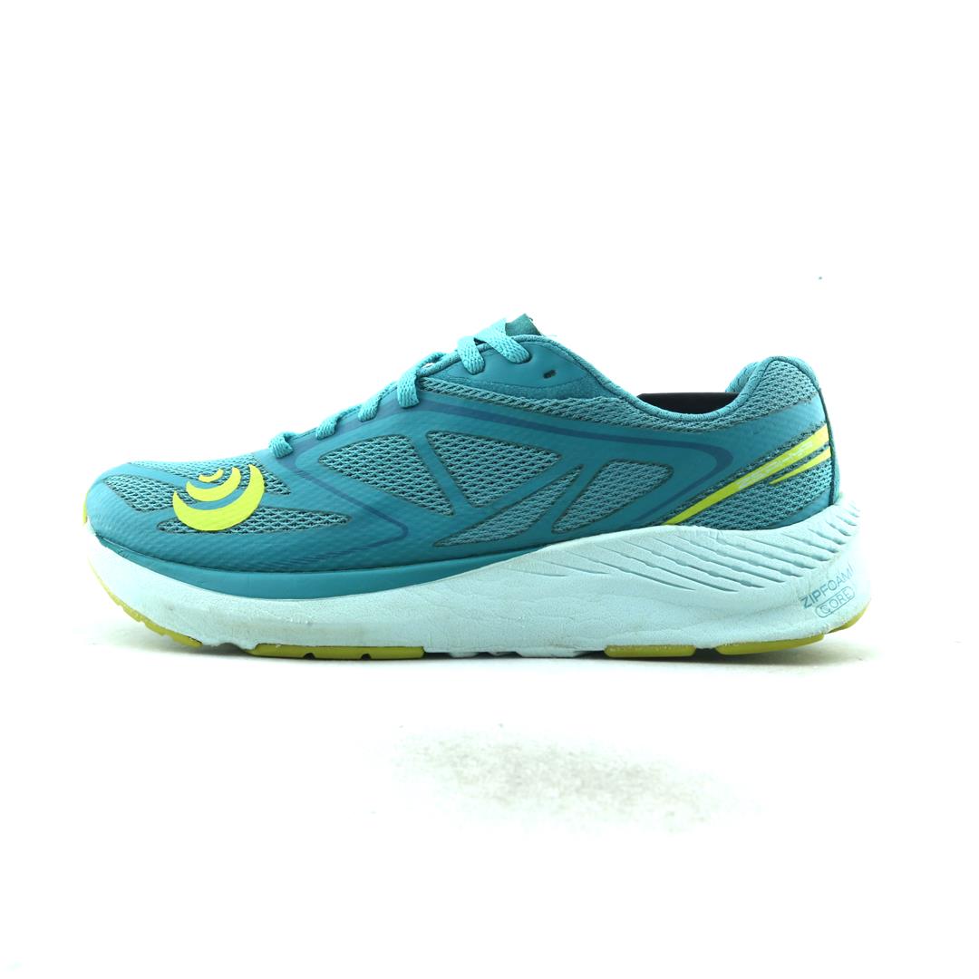 TOPO ATHLETIC ZEPHYR