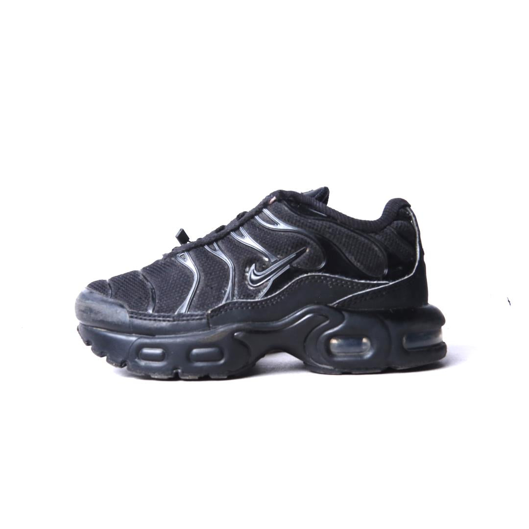 NIKE  AIR MAX PLUS