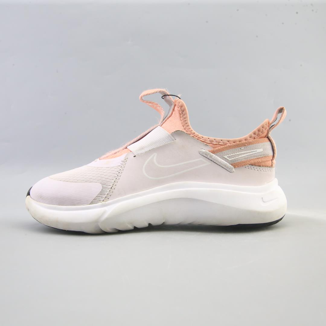 NIKE FLEX RUNNER