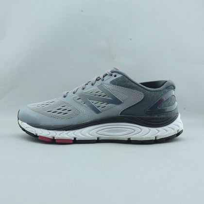 NEW BALANCE 840V4