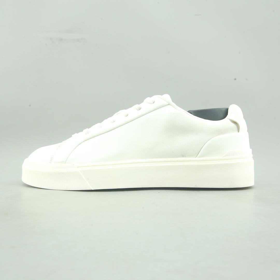 ZARA. .