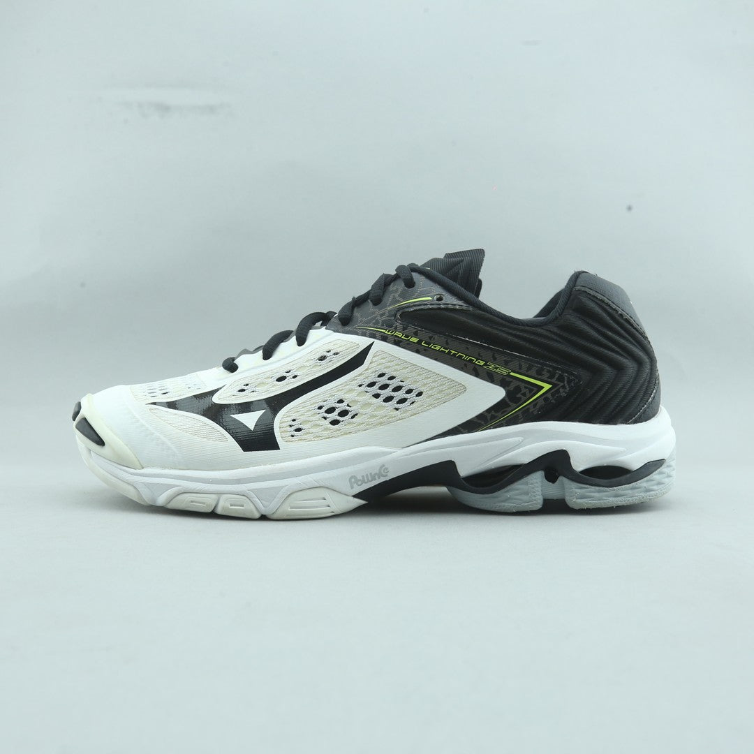 MIZUNO WAVE LIGHTING Z5