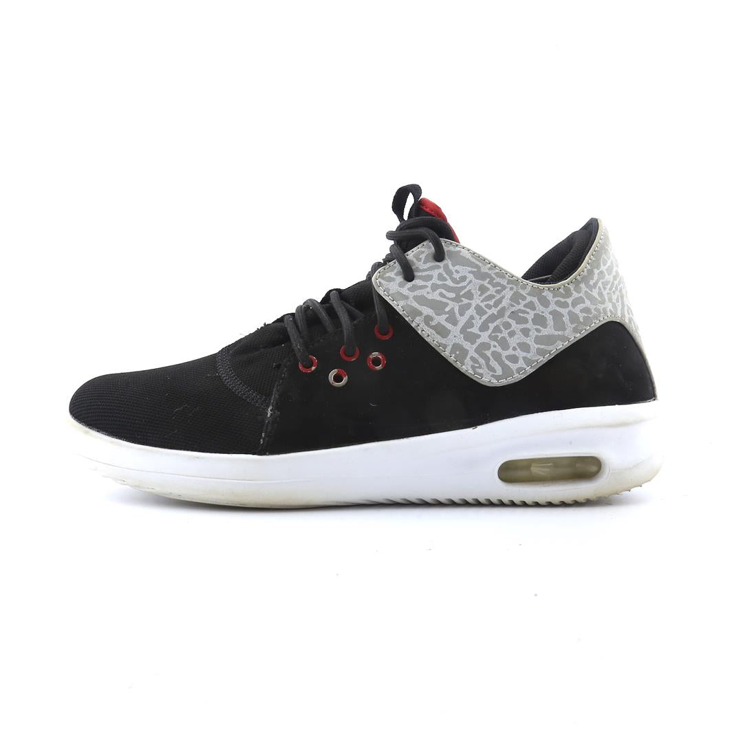 JORDAN FIRST CLASS