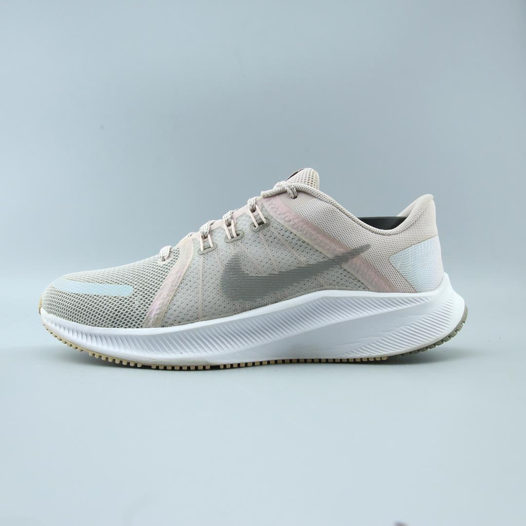 NIKE QUEST 4