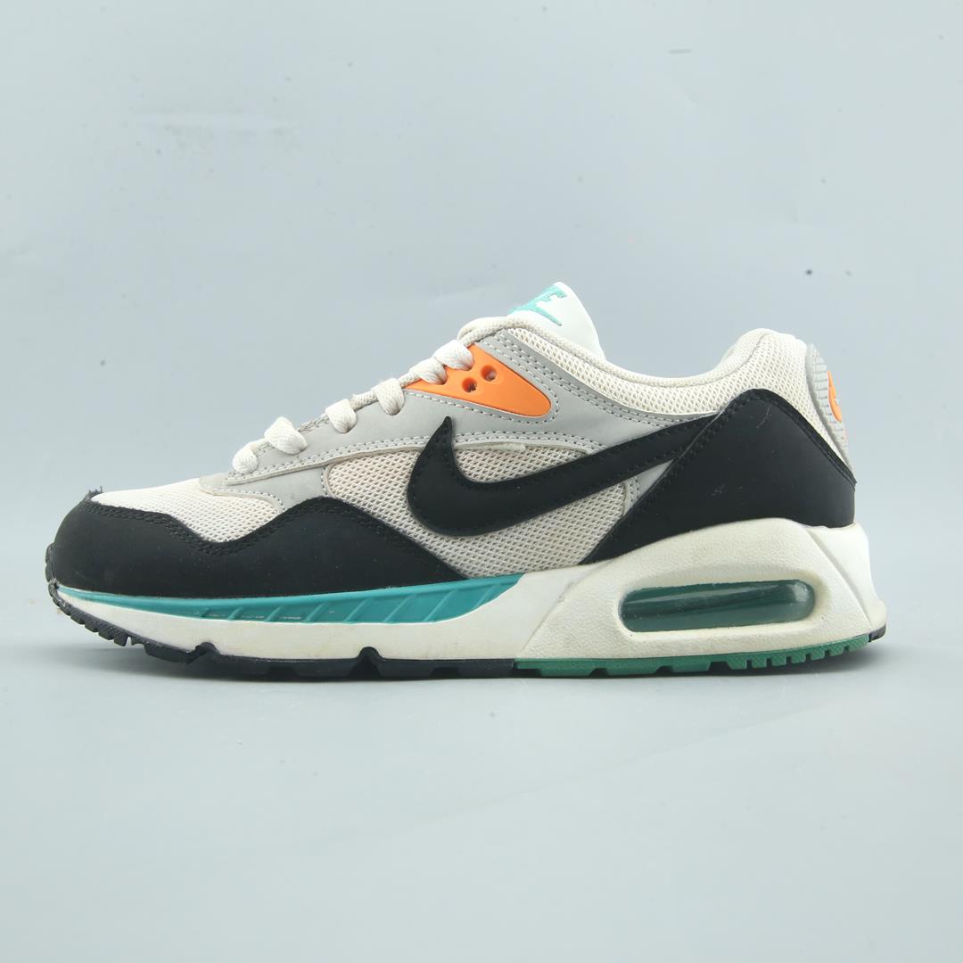 NIKE AIR MAX CORRELATE