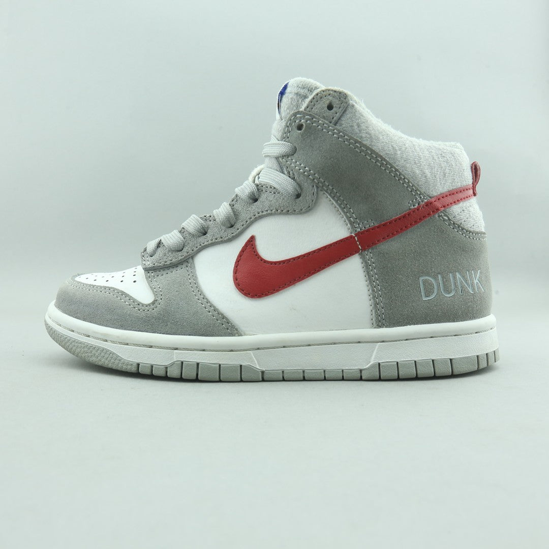 NIKE  DUNK HIGH SE