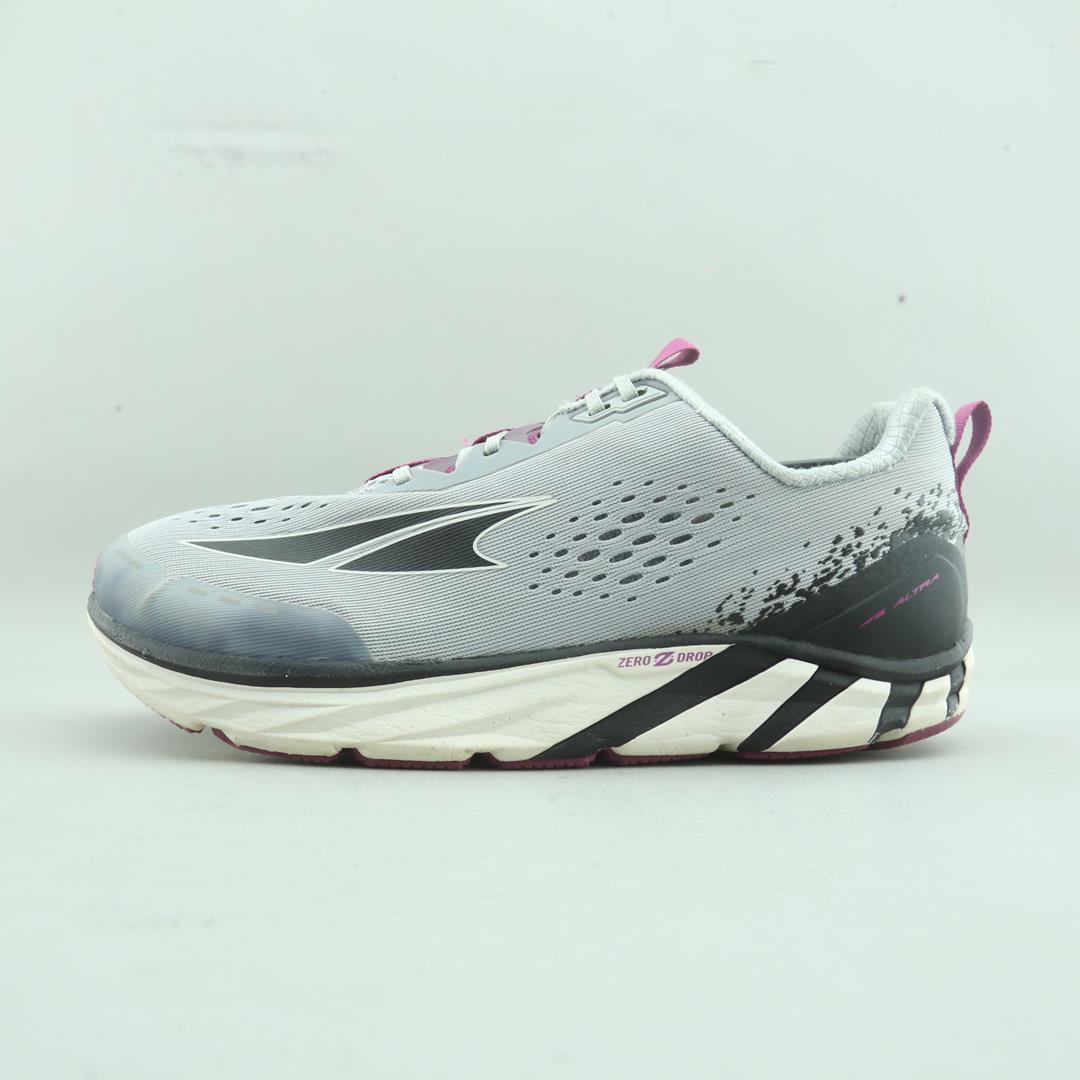ALTRA TORIN 4