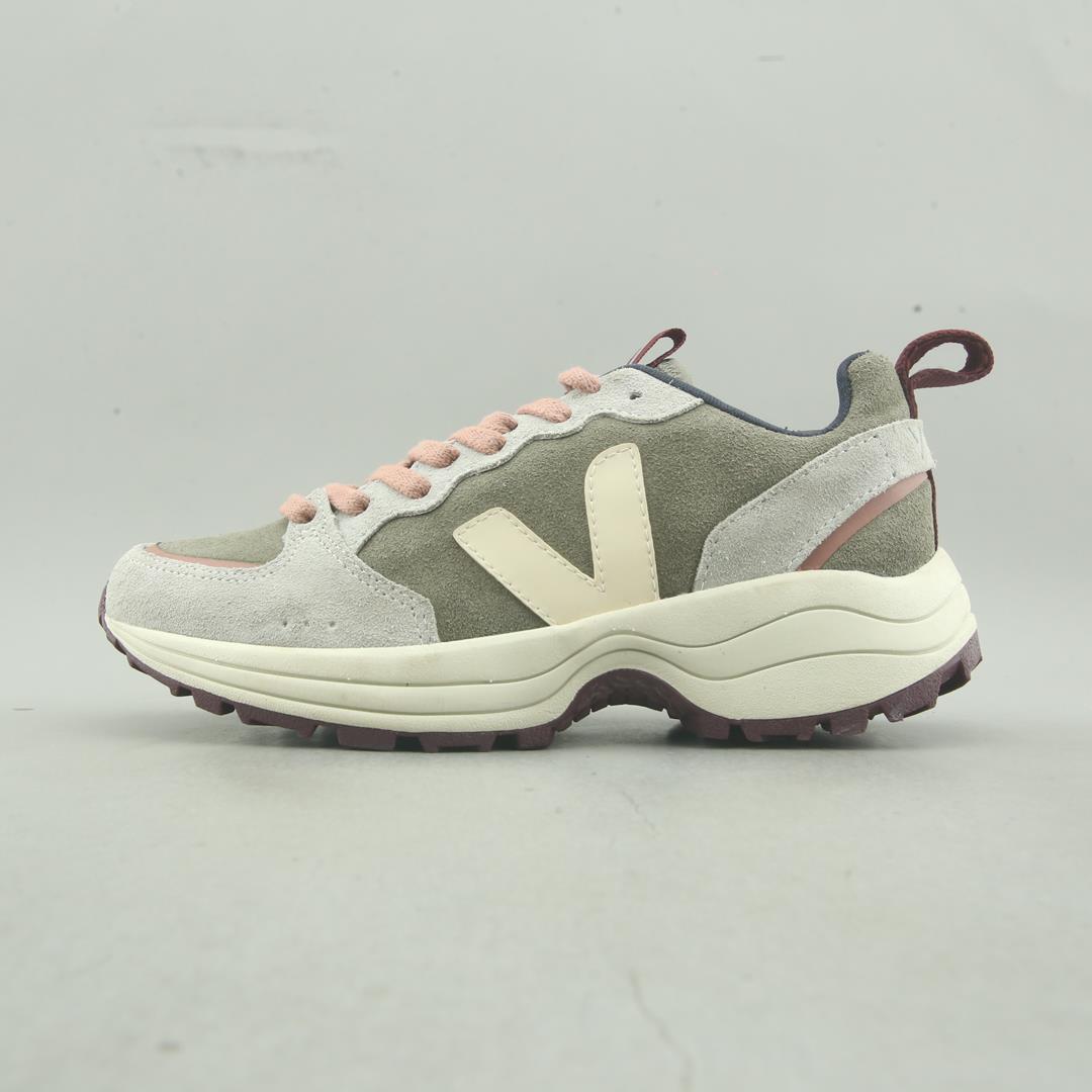 VEJA VENTURI SUEDE KAKI