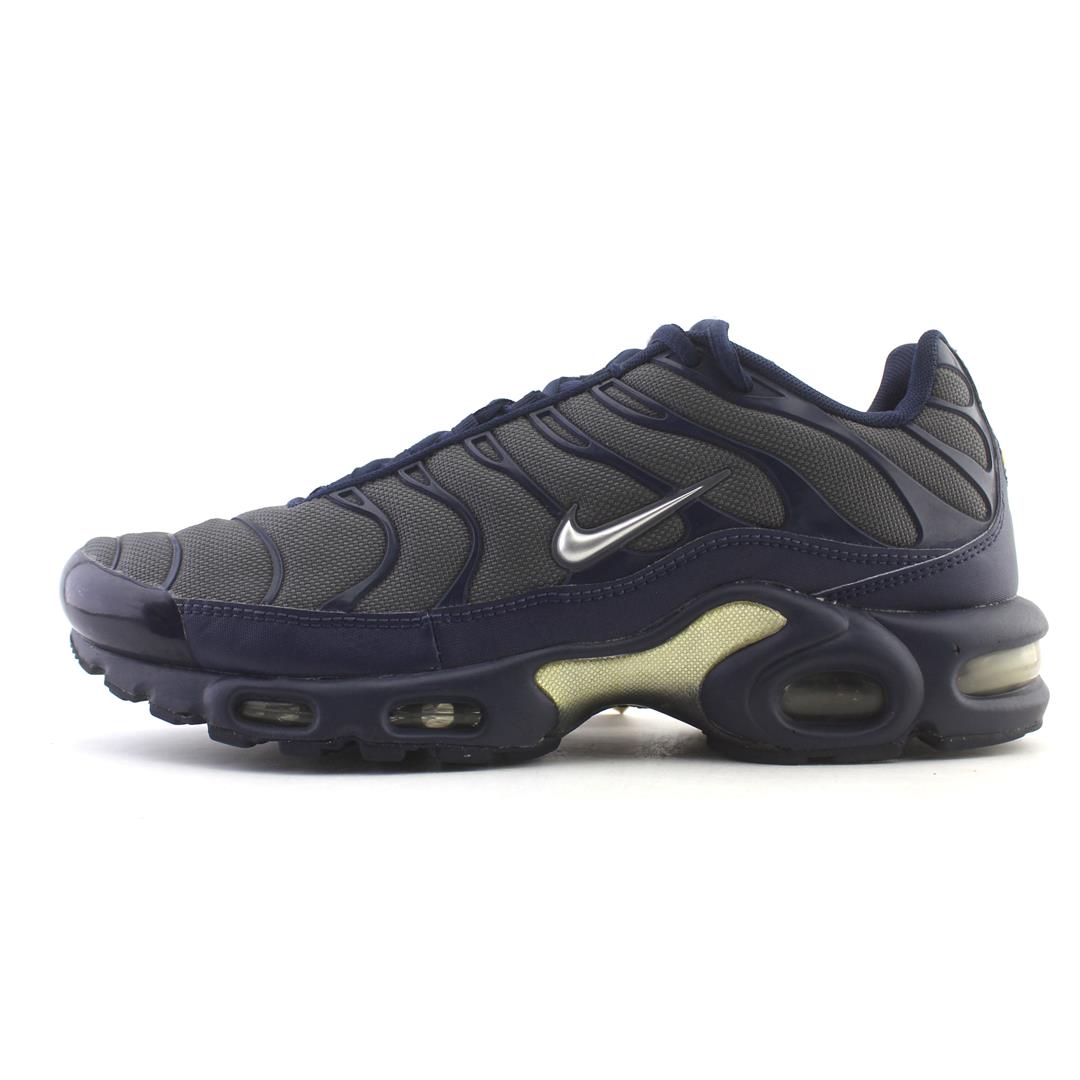 NIKE  AIR MAX PLUS