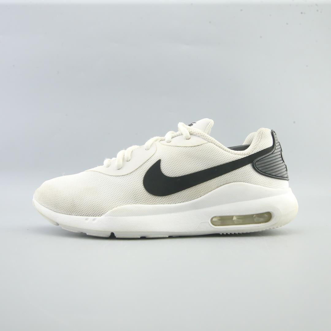 NIKE AIR MAX OKETO