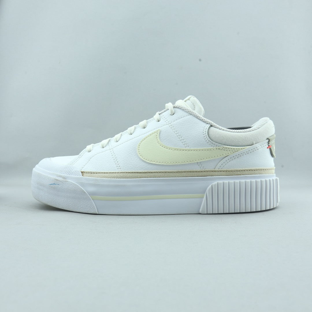 NIKE LEGACY LIFT