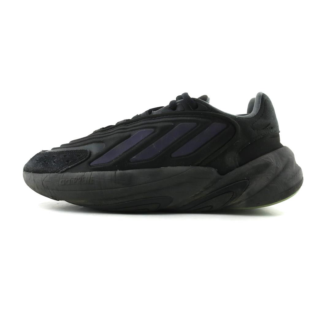 ADIDAS OZELIA