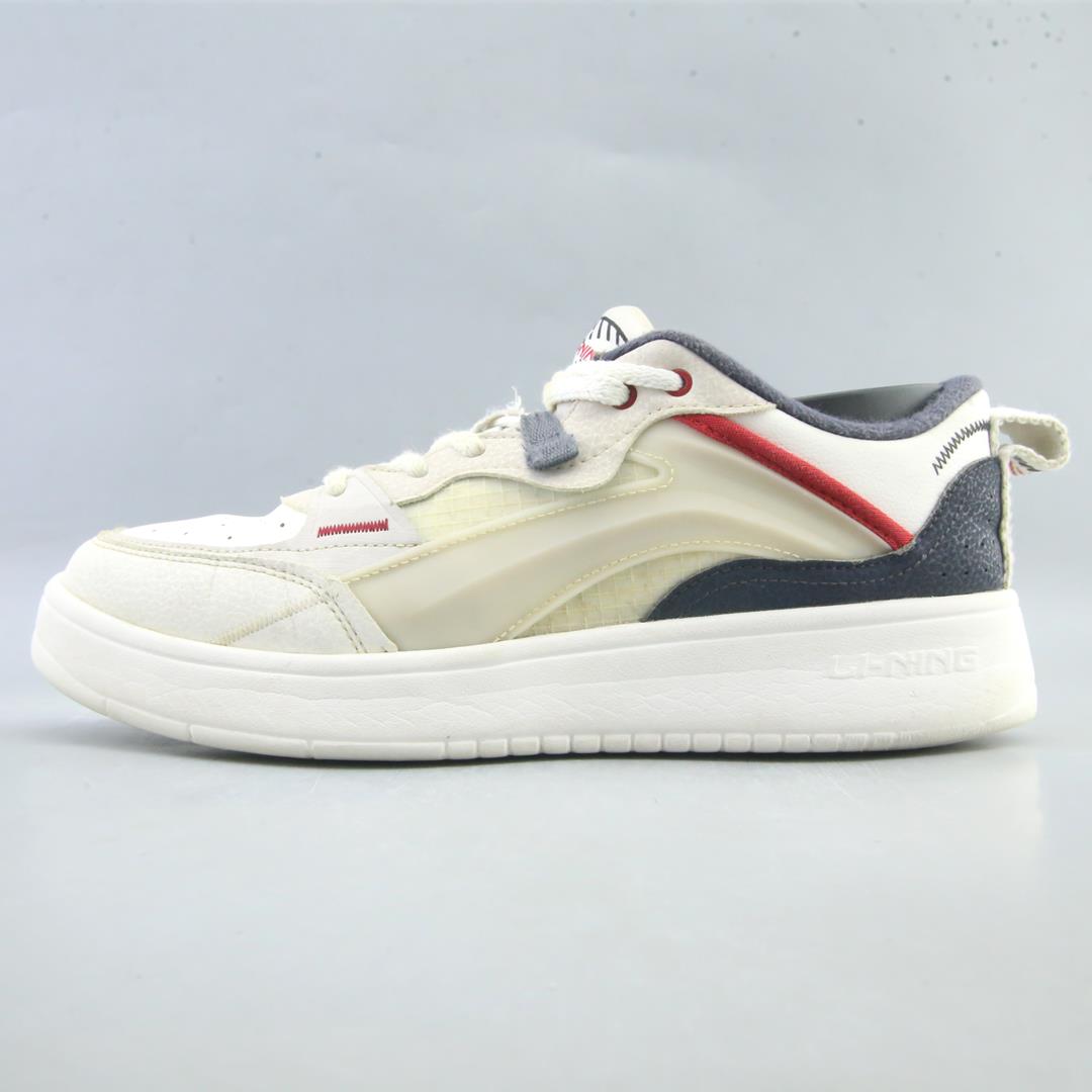 LI-NING .