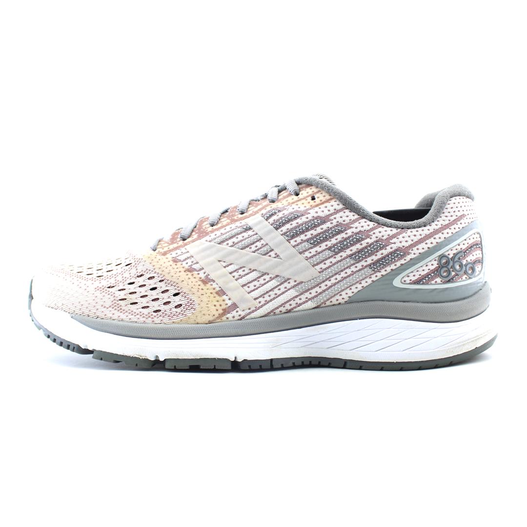NEW BALANCE  860V9