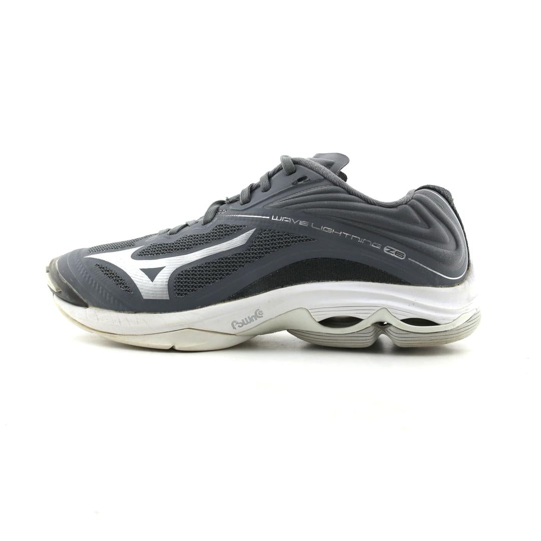 MIZUNO WAVE LIGHTNING Z8