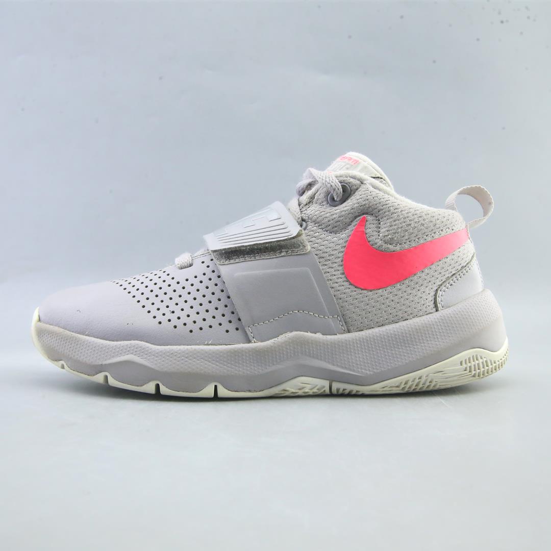 NIKE TEAM HUSTLE D 8