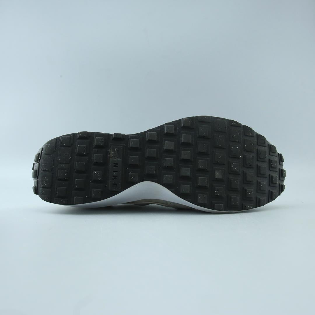 NIKE WAFFLE DEBUT