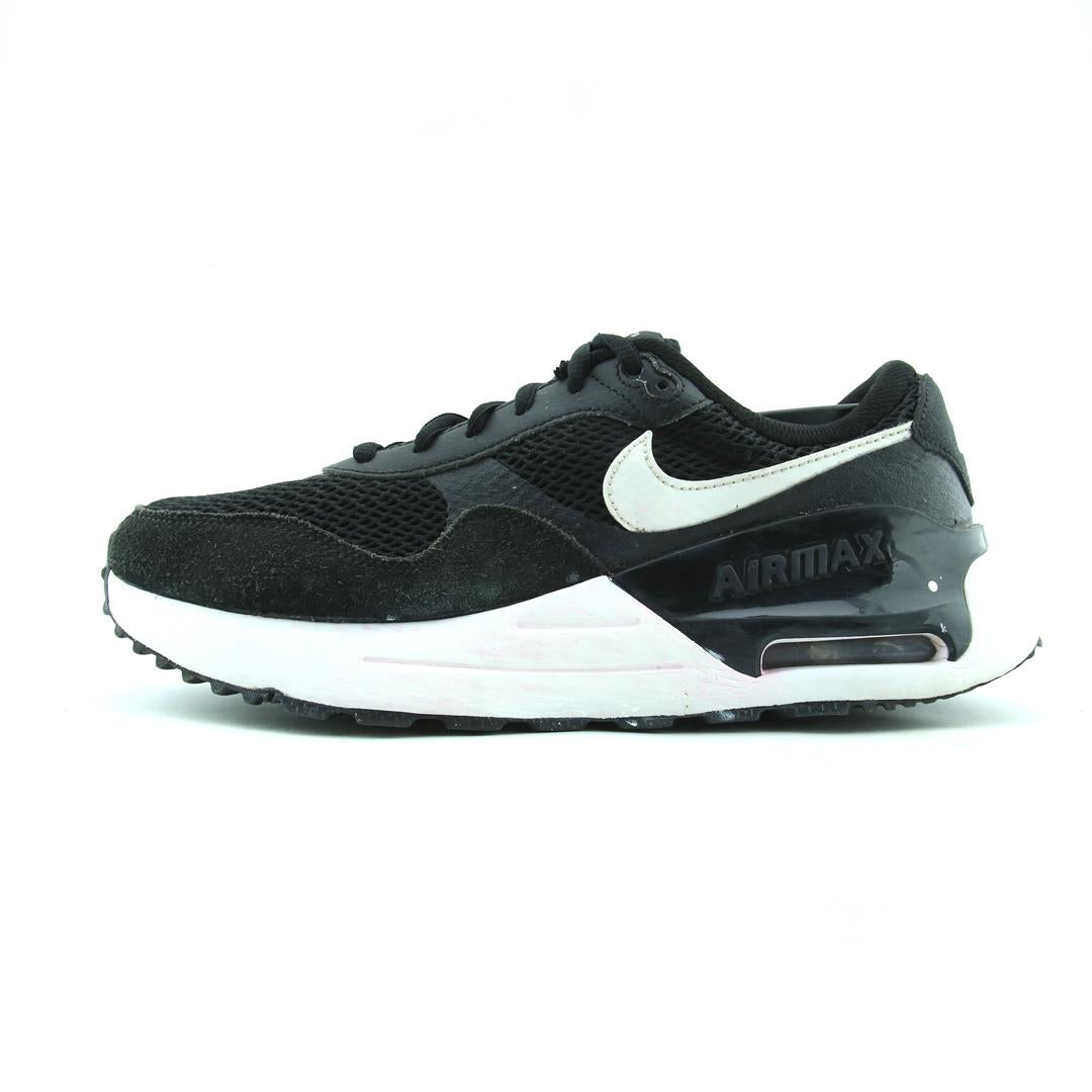 NIKE AIR MAX SYSTM