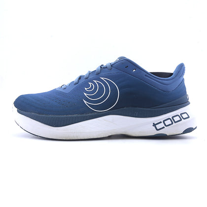 TOPO ATHLETIC AURA