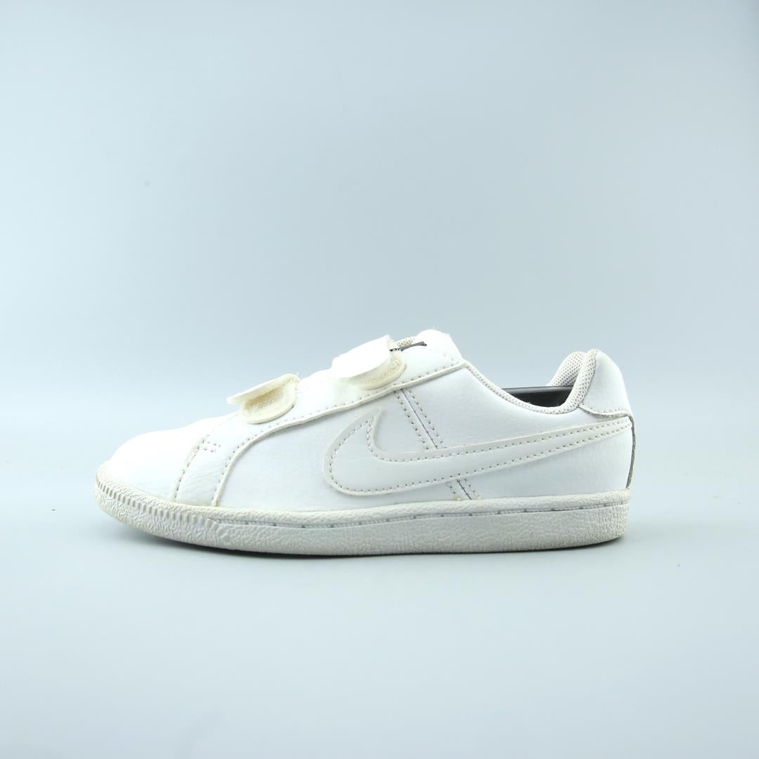 NIKE COURT ROYALE